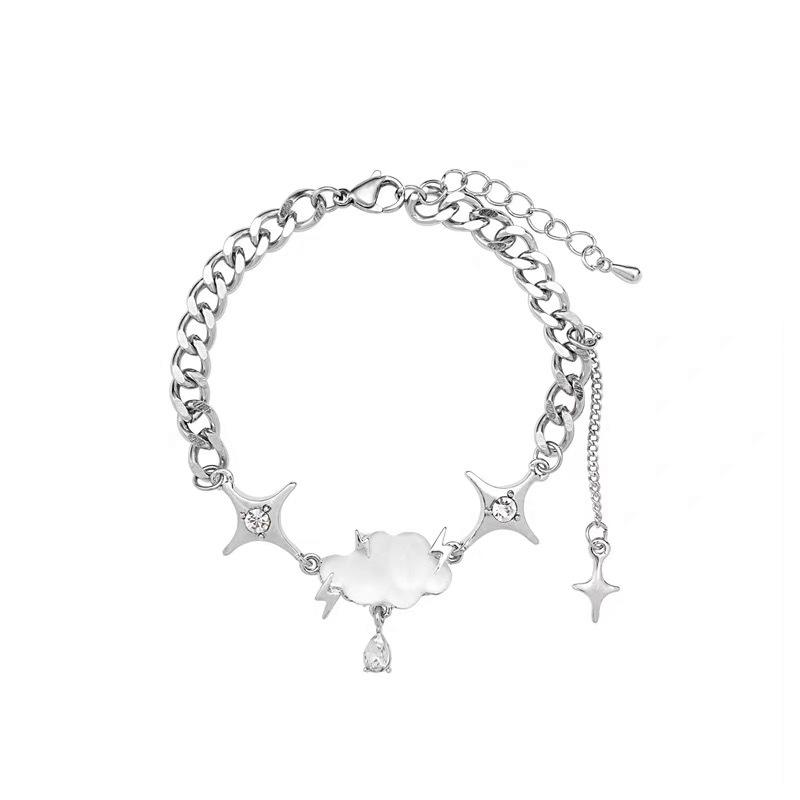 Trendy Lightning Cloud Bracelet for Women - Cool Summer Hip Hop Style, Light Luxury, High-End Niche Design Accessory.