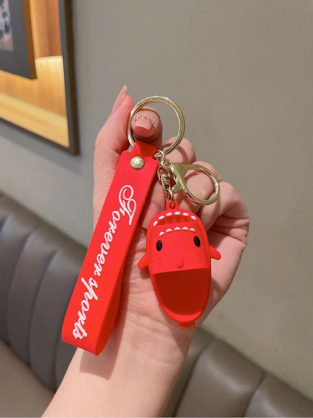 

Slippers Shark Trendy Keychain Delightful Silicone Charm For Key And Decoration Bag красный