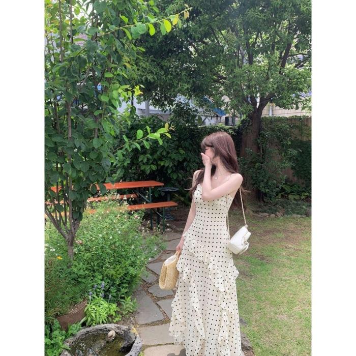 French retro polka dot suspender skirt women s lace splicing 2026 summer new ruffle edge design dress S