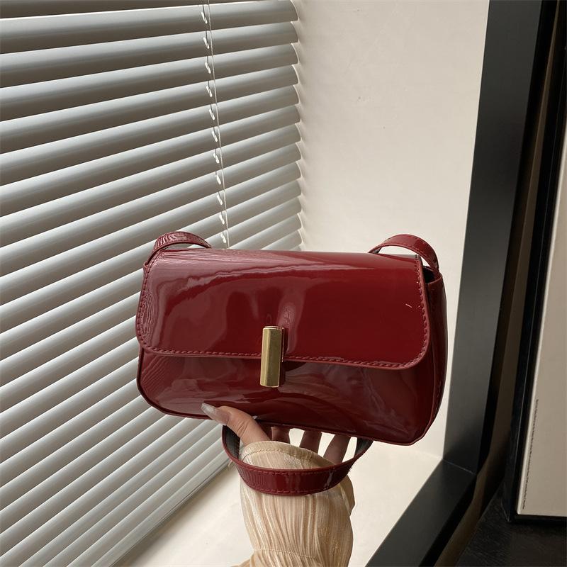 Small Bag Women's Versatile Small Square Bag Summer New Shoulder Bag Simple Lock Fashion Women's Bag