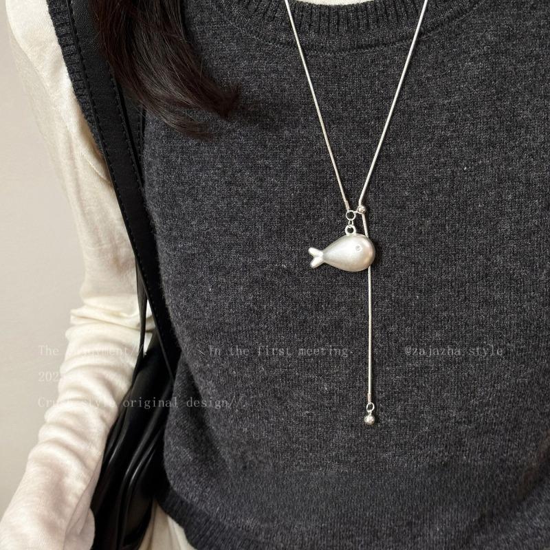 Pulling Necklace for Little Fish - Simple and Stylish, Unique Design, Cute Long Winter Decorative Sweater Chain