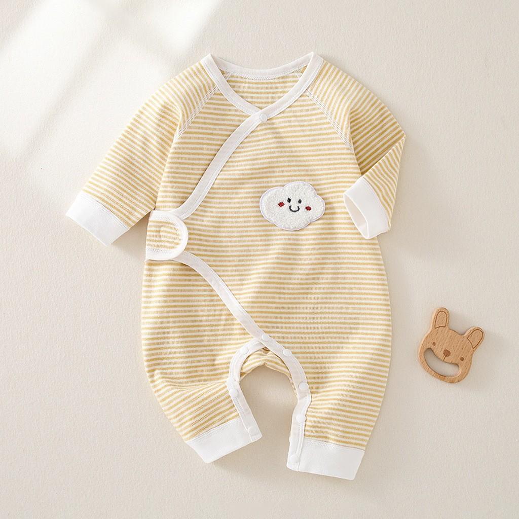 Baby-Neugeborenen-Strampler aus atmungsaktiver Baumwolle mit diagonalem Bindeband für sanften Schlaf