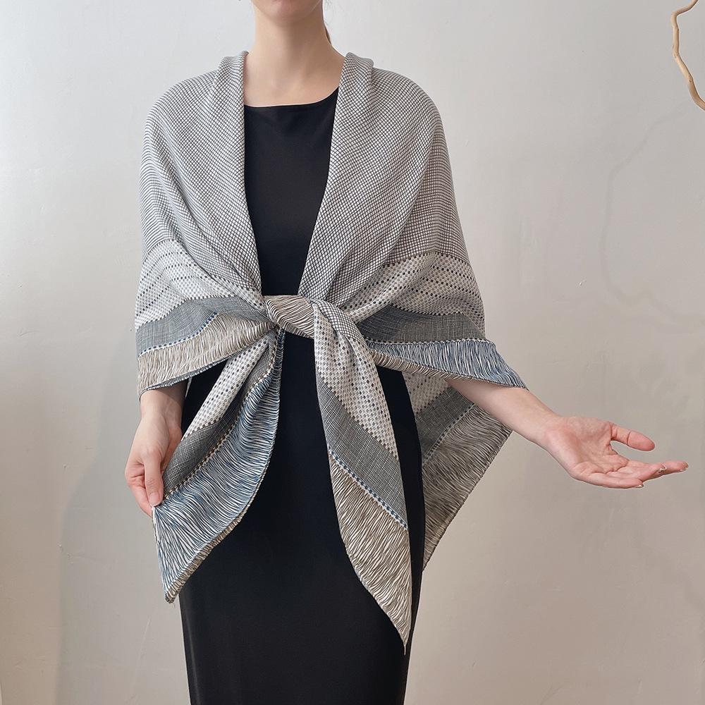 Japanese Style Checkered Linen Cotton Shawl Scarf for Women, 130x130cm - Warm Retro Literary Design