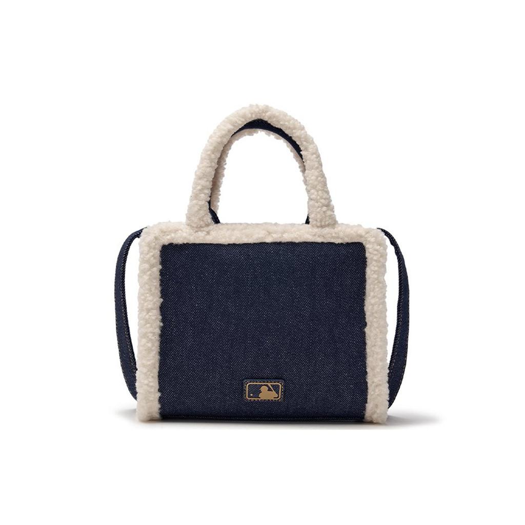 MLB 24FW New York Yankees Texture NY Logo Autumn Winter ORS07 Lamb Fleece Tote Crossbody Shoulder Bag Shopping Bag Handbag 3AORS0746-50NYD