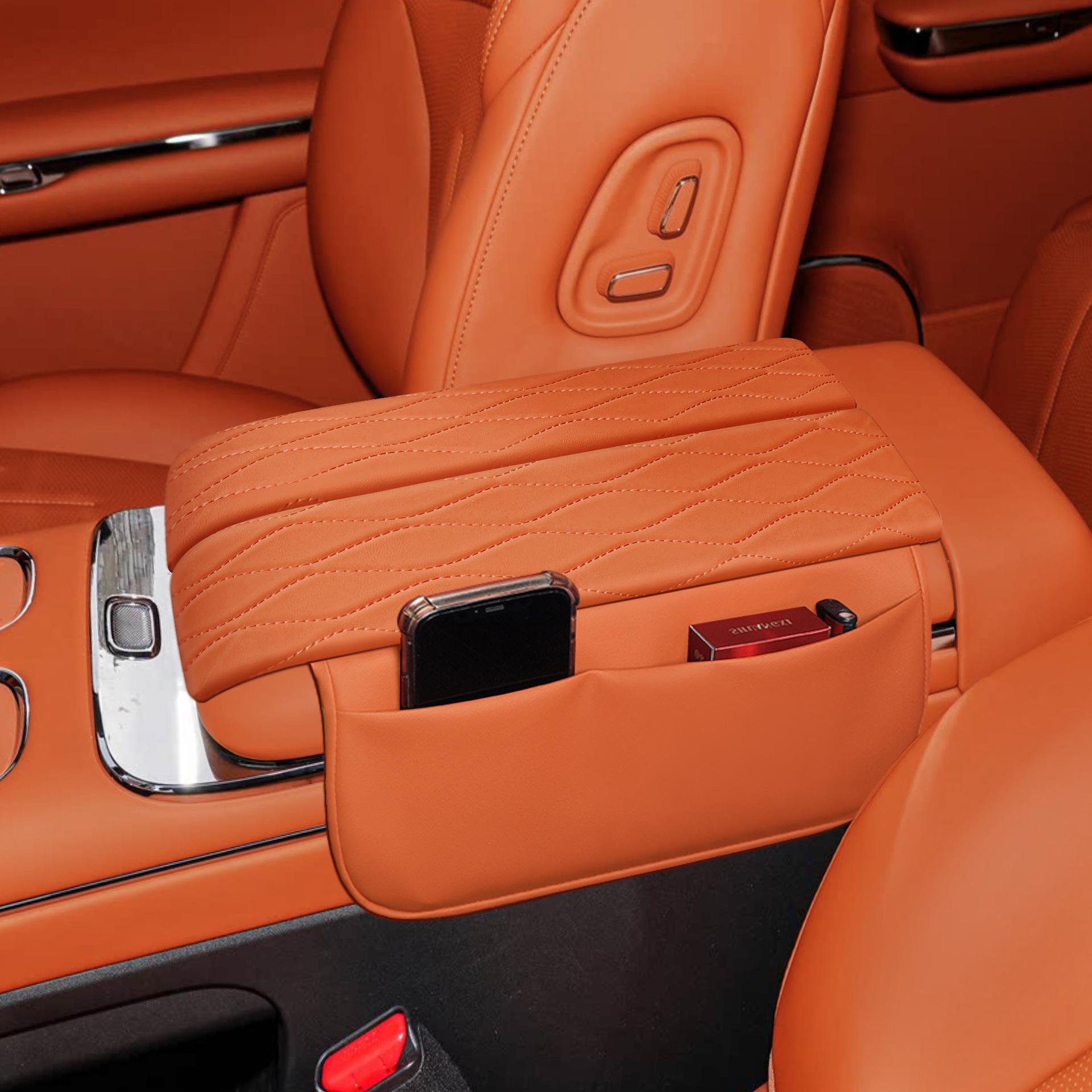 Trumpchi S7 Armrest Cover: Premium Leather, Protective & Comfort-enhancing Console Pad.