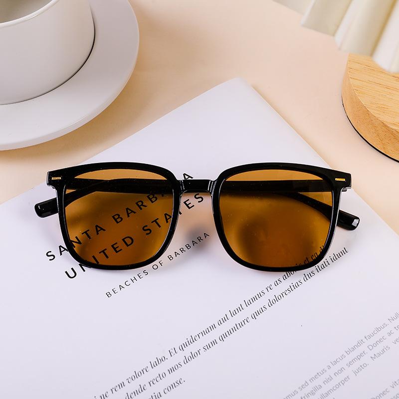New Fashion Square Sunglasses Women Men Simple Style Unisex Sun Glasses Classic Vintage Outdoor  for Male