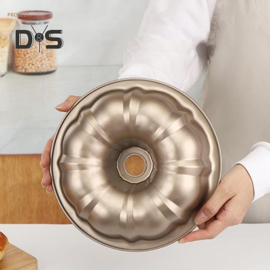 Non-Stick Ring Cake Pan Carbon Steel Fluted Tube Baking Pan for Pound Cake Buntz Cake Jelly Gelatin Chocolate Cake Molds