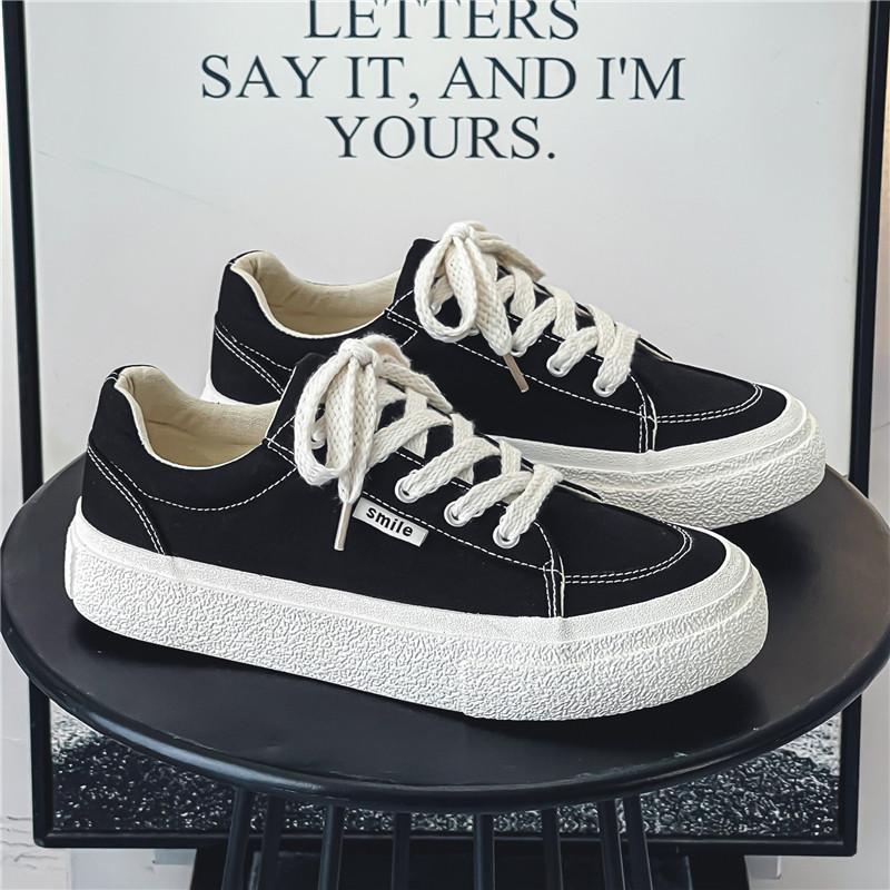 

Низкие повседневные кроссовки для скейтбординга, оригинальные немецкие тренировочные кроссовки, корейская версия повседневной уличной танцевальной обуви для скейтбординга, нишевая универсальная тенденция Ван Ибо 39 чёрный