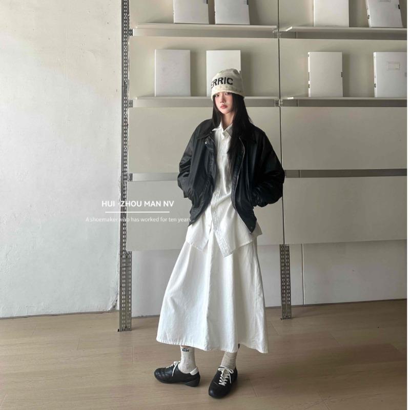 Oblique Lace-up Retro Casual Sports Shoes for Women's New Versatile Football Running Shoes To Increase the Height of Ballet Women