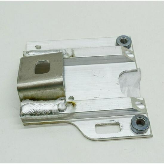 Mercedes-Benz S-Class W223 Podpěrný upevňovací díl (2236200901/2236201001)