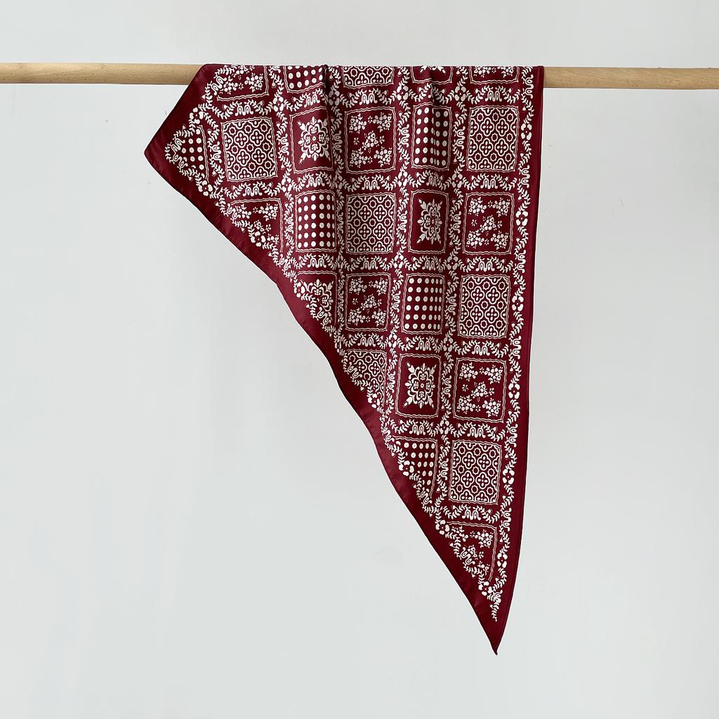 Twill Light Luxury High Sense Simulation Silk Headscarf Waist Triangle Scarf Silk Scarf Multi-Function