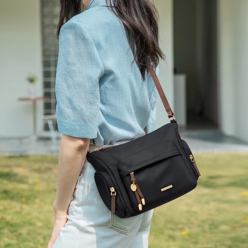 GOLF Women s Anti-Splash Canvas Shoulder Crossbody Bag