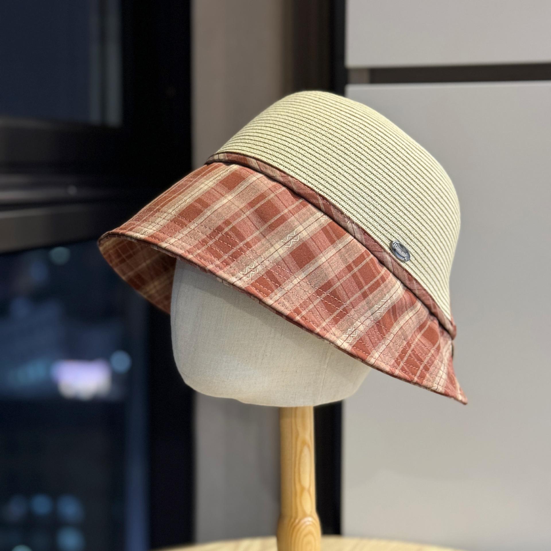 

2026New vintage plaid patchwork fisherman hat for women, casual and versatile, makes the face look smaller, large brim for sun protection, trendy Adult54-60Adjustable