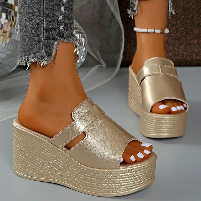 Women's Gold Platform Wedge Sandals Summer 2025 Thick Bottom Non Slip Beach Slippers Woman Fashion Peep Toe High Heel Sandalias