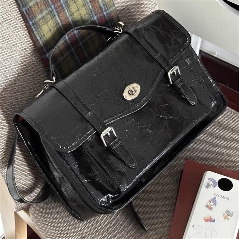 

Сумка-мессенджер в студенческом стиле, школьная сумка, нишевая сумка из масляной вощеной кожи, портфель, сумка-мессенджер, рюкзак для поездок на работу чёрный