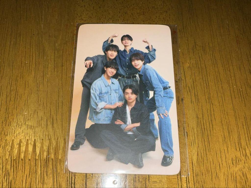 [USED] WILD BLUE Venue-specific Trading Cards