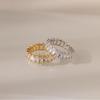 Elegant Geometric Zirconia Ring with Full Diamond Design In European and American Fashion Trends