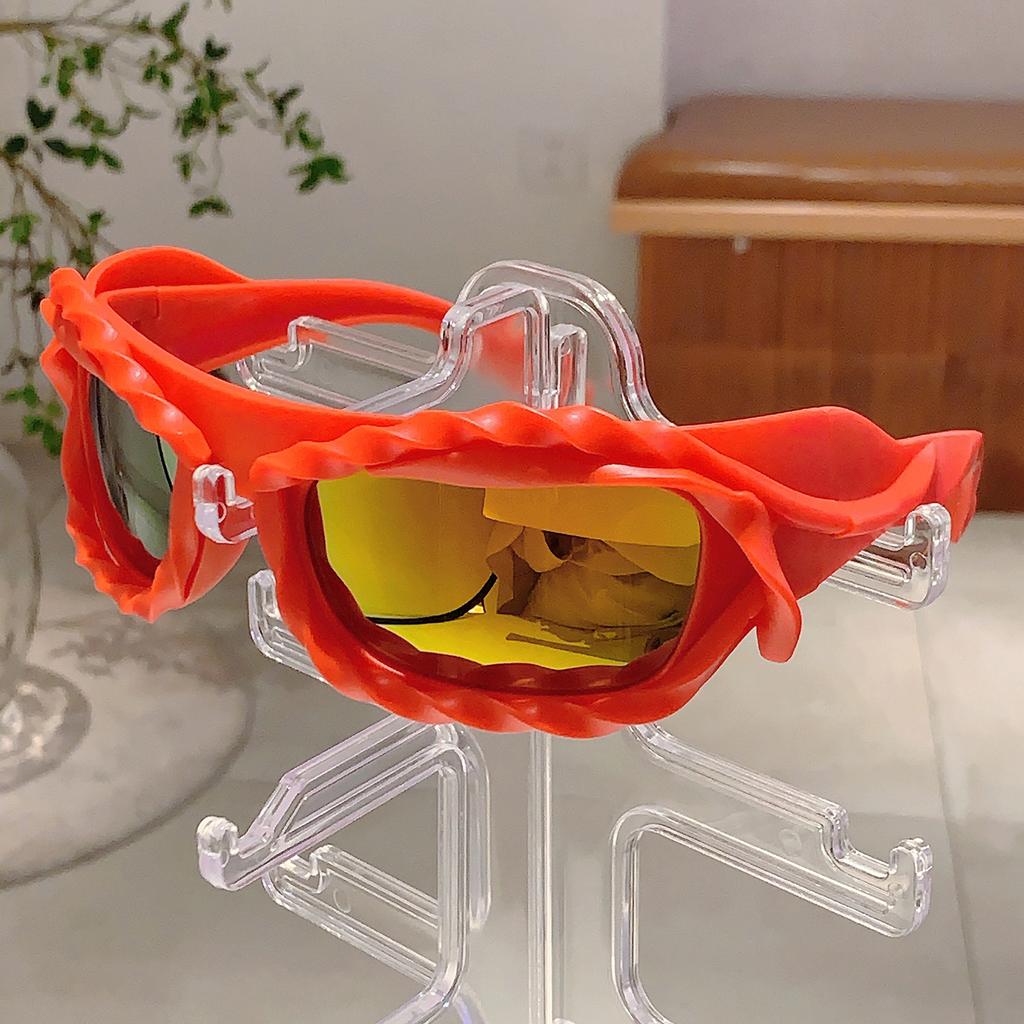 Y2K Trends Black Travel Sunglasses Women Stylish Mirror Punk Shades New in Popular Hippop Ladies Decor Party Sun Glasses