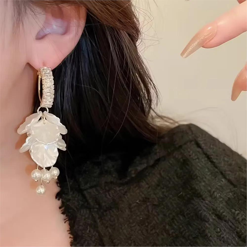 1Pair Elegant White Layered Ruffled Petal Dangle Earrings for Women, Fashion Floral Pearl Drop Earrings with Sparkly Crystal Hoop Top, Gold Tone United States