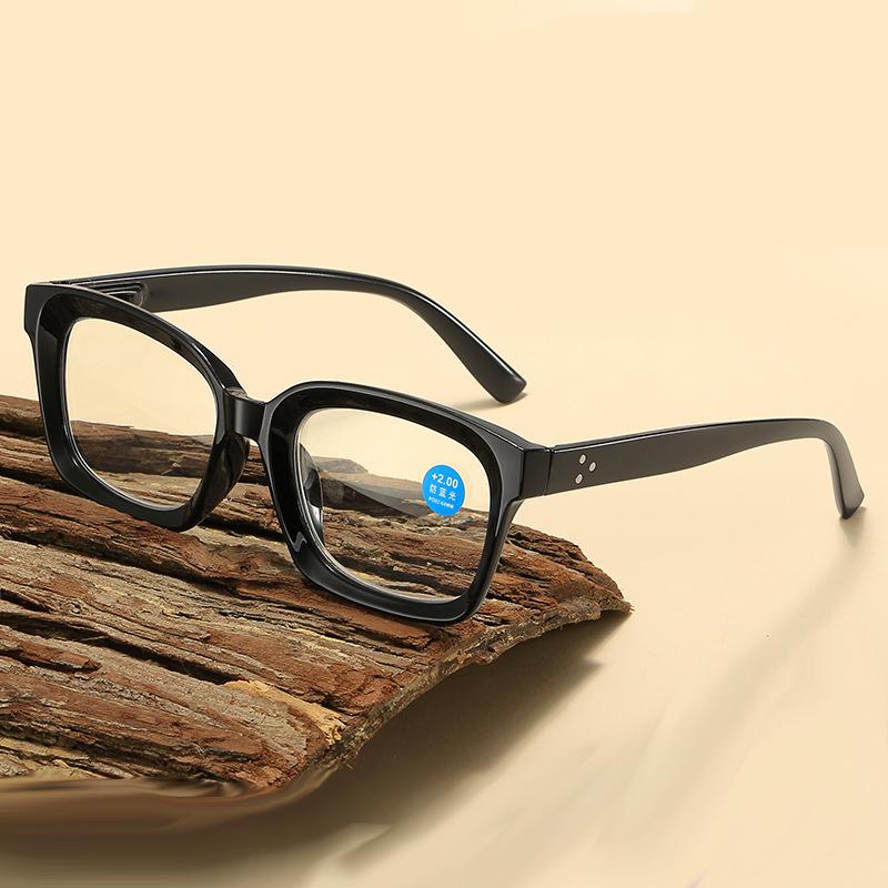 New Reading Glasses Men Women Anti Blue Light Presbyopia Eyeglasses Antifatigue Computer Eyewear with +1.5 +2.0 +2.5 +3.0 +3.5