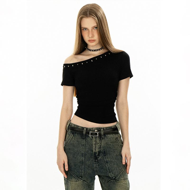 

Женская футболка с коротким рукавом в американском стиле, приталенная, с отделкой пряжками на плечах, летняя сенсация, модный топ черного цвета S чёрный