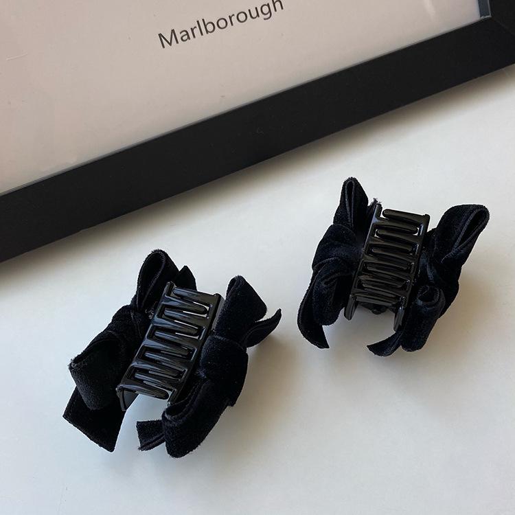 Wang Xinling Style Black Velvet Bow Side Bangs Hairpin – Summer Princess Accessory