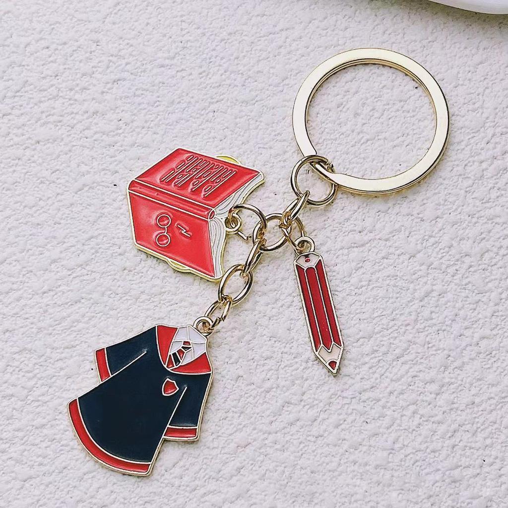 Graduation Themed Key Ring Bachelor Uniform Keychain Metal Keyring for Backpack and Purse Decoration Student Gift