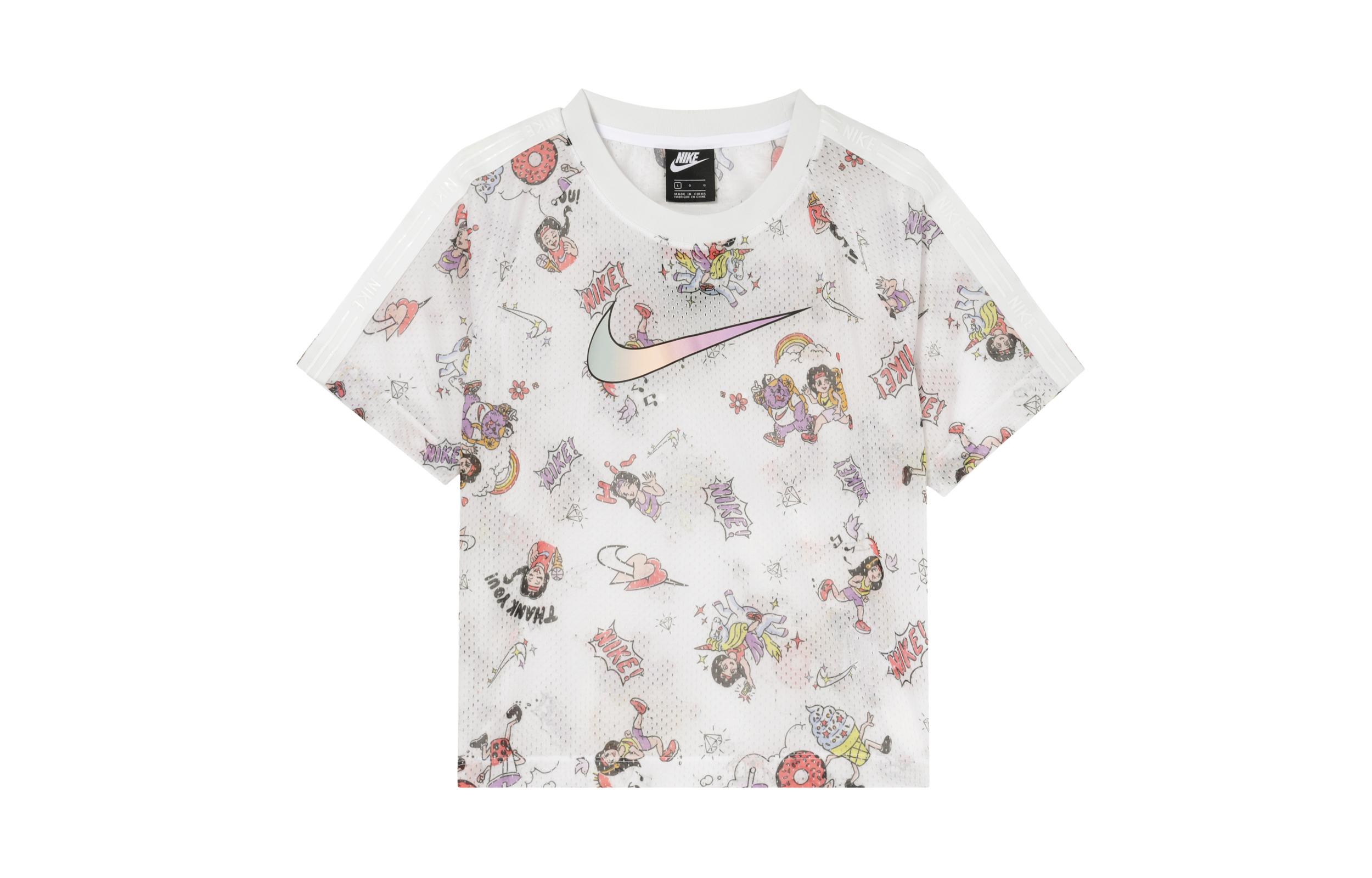 

Nike T Shirts Women s White Crew Neck Moderate Straight Fit CW4813-120 L