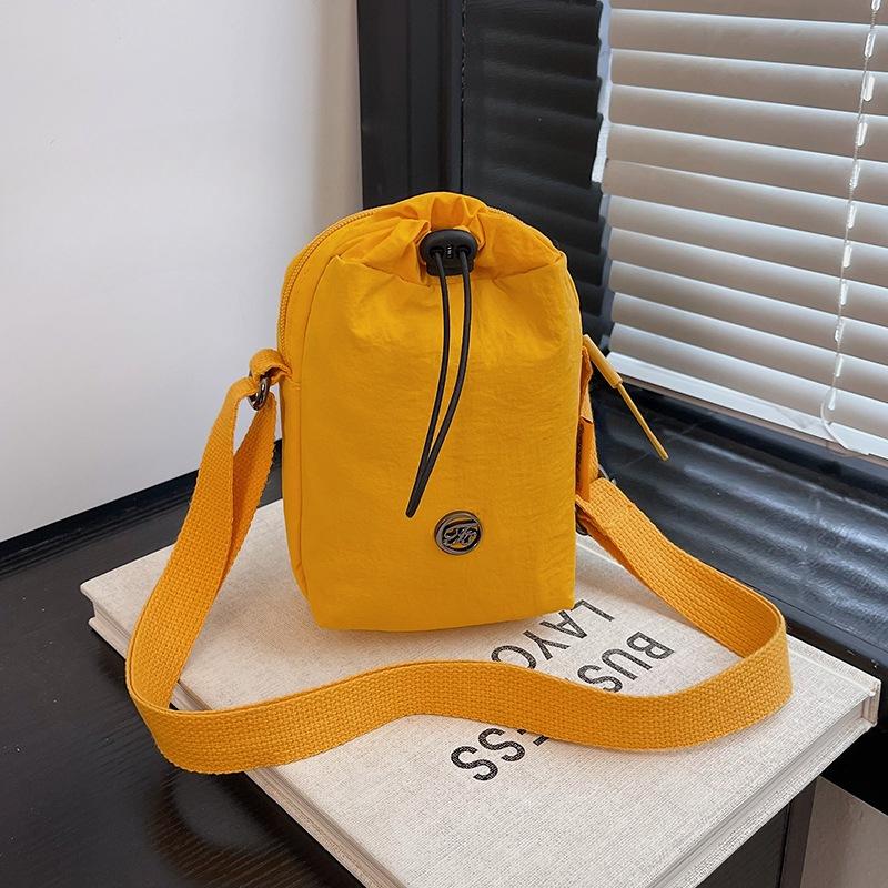 Mobile Phone Bag Simple Puff Small Shoulder Bag for Women New Summer Mini Kettle Bag Versatile Light Crossbody Bag for Men