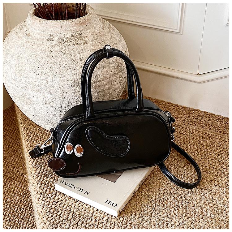 Women's Autumn Cartoon Dachshund Handbag: Versatile Single Shoulder & Crossbody Bag for Street Shopping