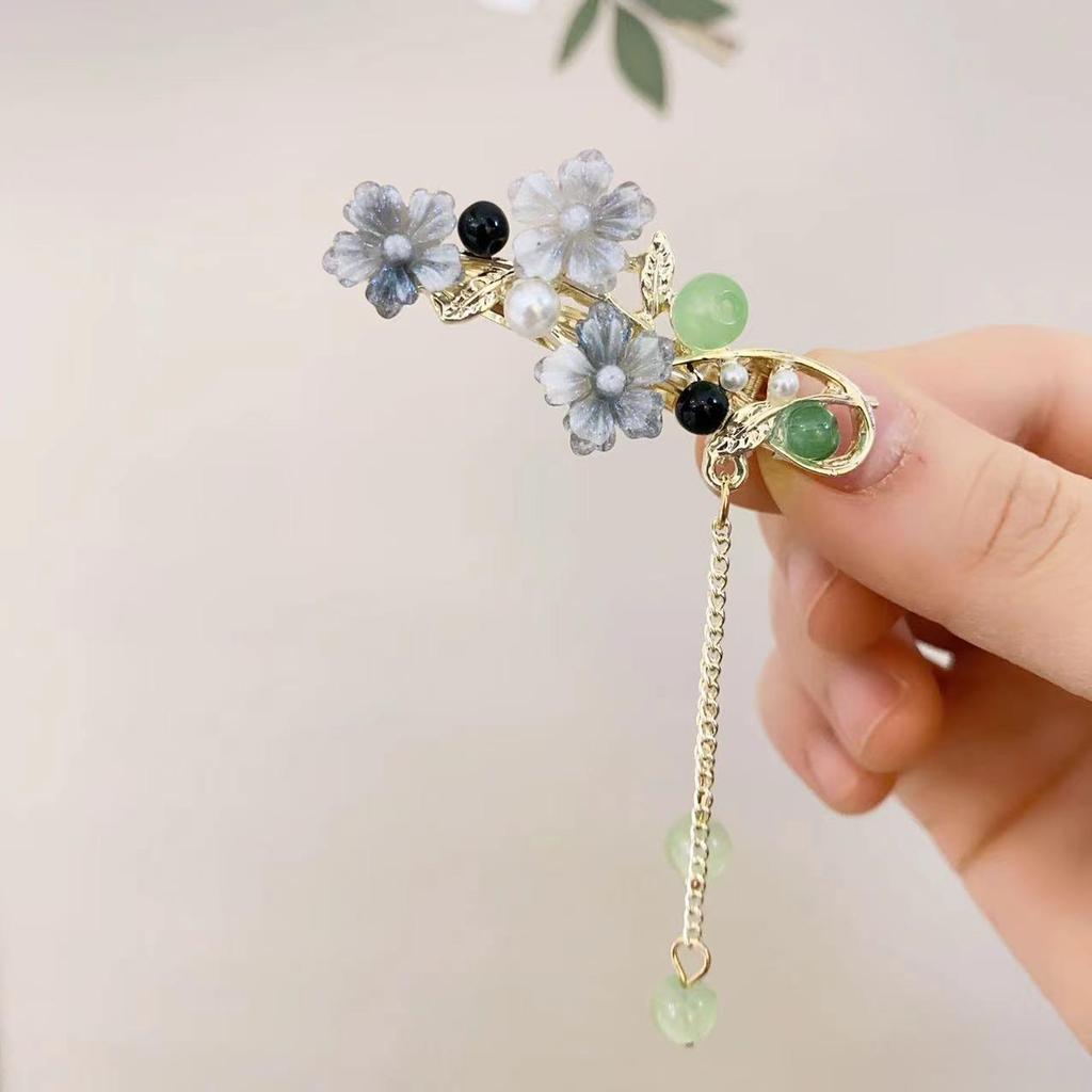 Elegant Hanfu Butterfly Hair Clip with Tassel Accent – Exquisite Chinese Style Side Hairpin