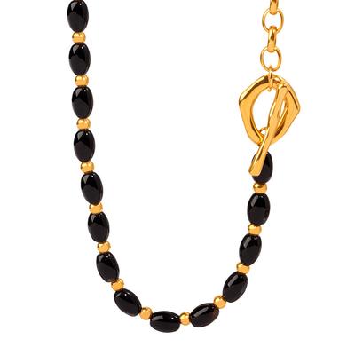 New Light Luxury Retro Niche Design Titanium Steel Plated 18K Gold Design Ot Buckle Sweater Chain Necklace Jewelry