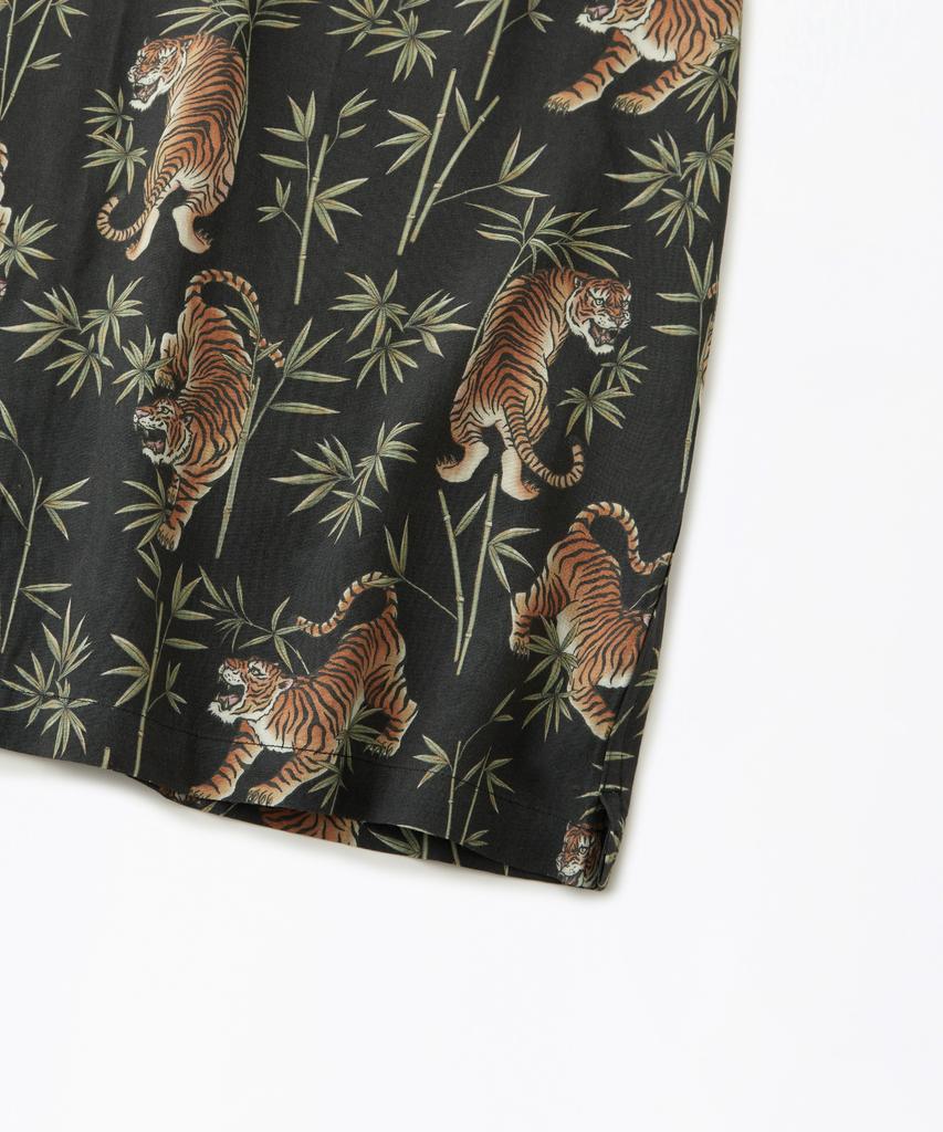 OUTSTANDING Hawaiian Open Collar Half Shirt Bamboo Tiger_Black