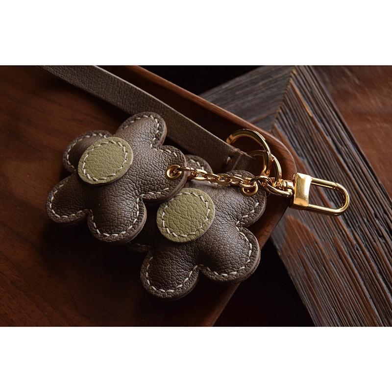 Flower Flower Original Design Leather Handmade Car Key Bag Pendant Personality, Female Gift Keychain