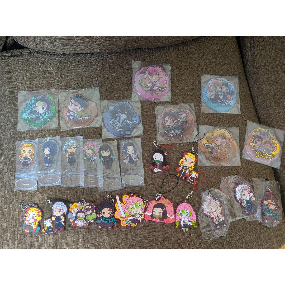 Used Demon Slayer: Kimetsu no Yaiba Ichiban Kuji Rubber Strap Keychain etc. Bulk Sale