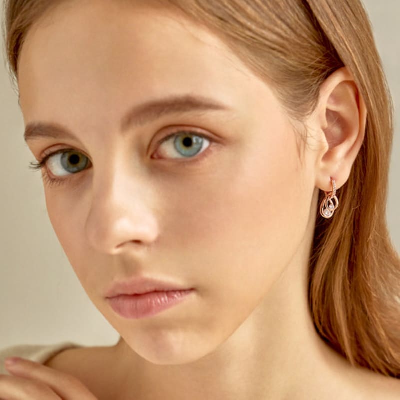 ELLE Schmuck 14K Wassertropfen One-Touch Ohrringe (Goldener Pin) ELGPEE408