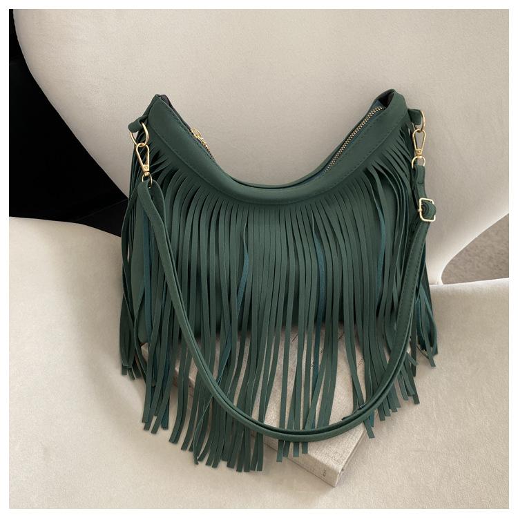 Fashionable And Casual Commuting Tassel Hand-held Shoulder Tote Bucket Bag High-Looking Personalized Women's Bag