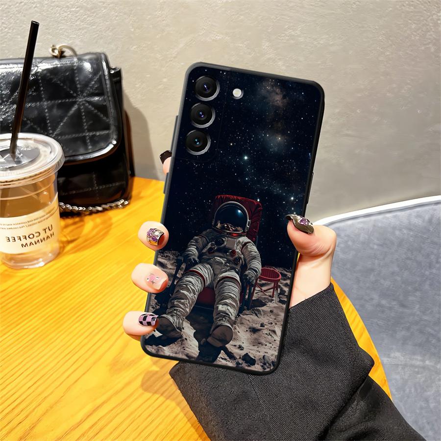 Cartoon Astronaut Art Phone Cover Case for Samsung Galaxy A25 A16 A53 A17 A37 A05 A57 A15 A52 A36 A06 A73 A51 A55 A23 A70 A50