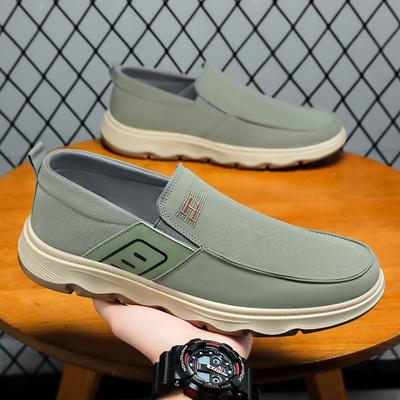 Sapatos masculinos sapatos casuais primavera novo um pedal sapatos de pano velho Pequim masculinos cor sólida respiráveis e sem chulé sapatos de pai