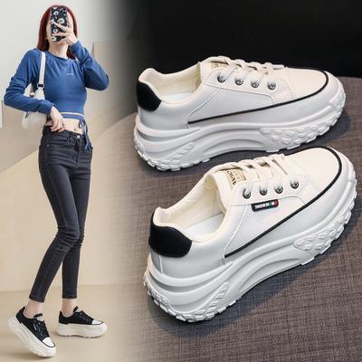 Korean Version of White Shoes for Female Students, Casual Street Photography Shoes, Women's Thick Soled Height Increasing Board Shoes