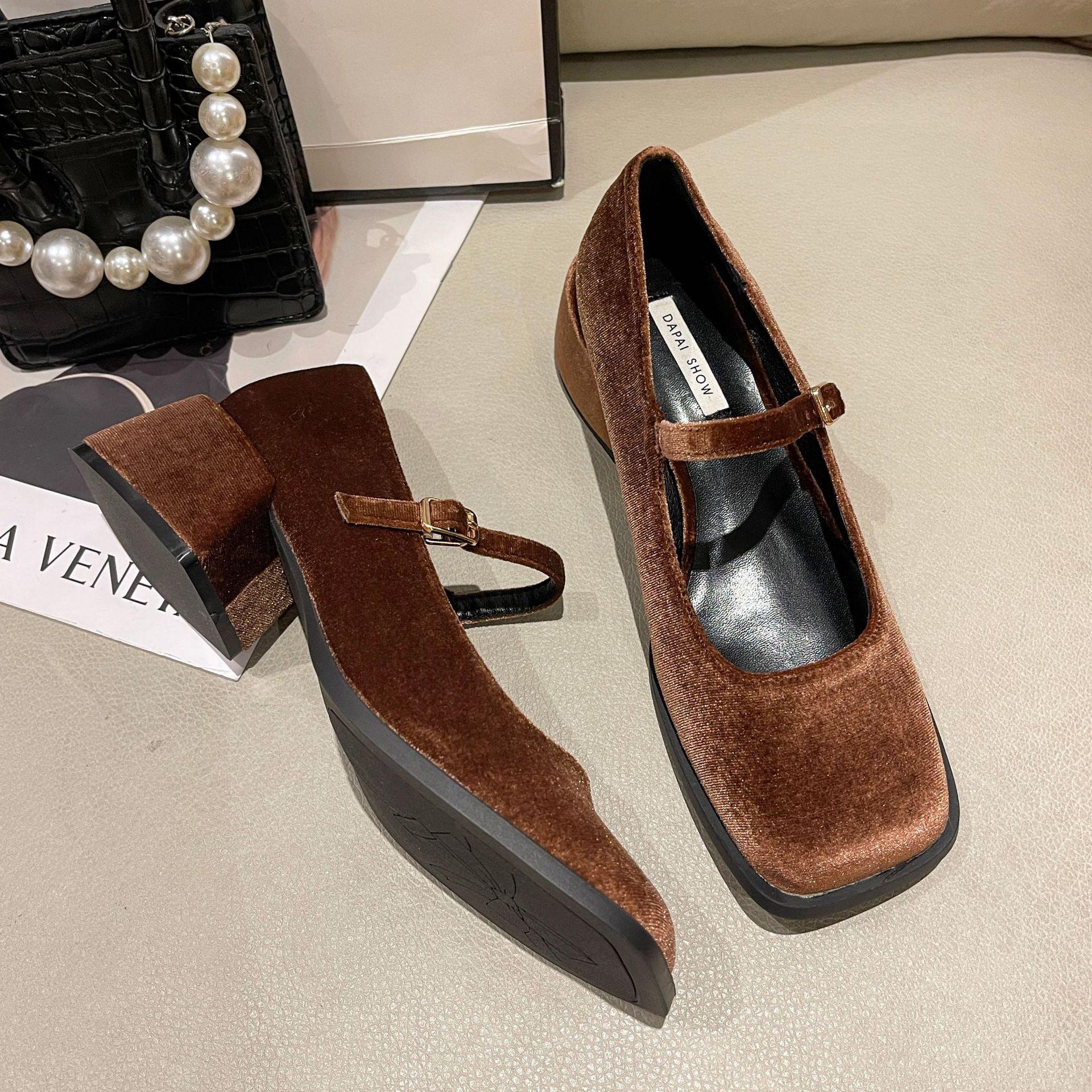 

Туфли на высоком каблуке в стиле ретро 2024 года, весна и осень, новые толстые каблуки Мэри Джейн, квадратные минималистские туфли на каблуках Zapatos De Mujer 40 коричневый