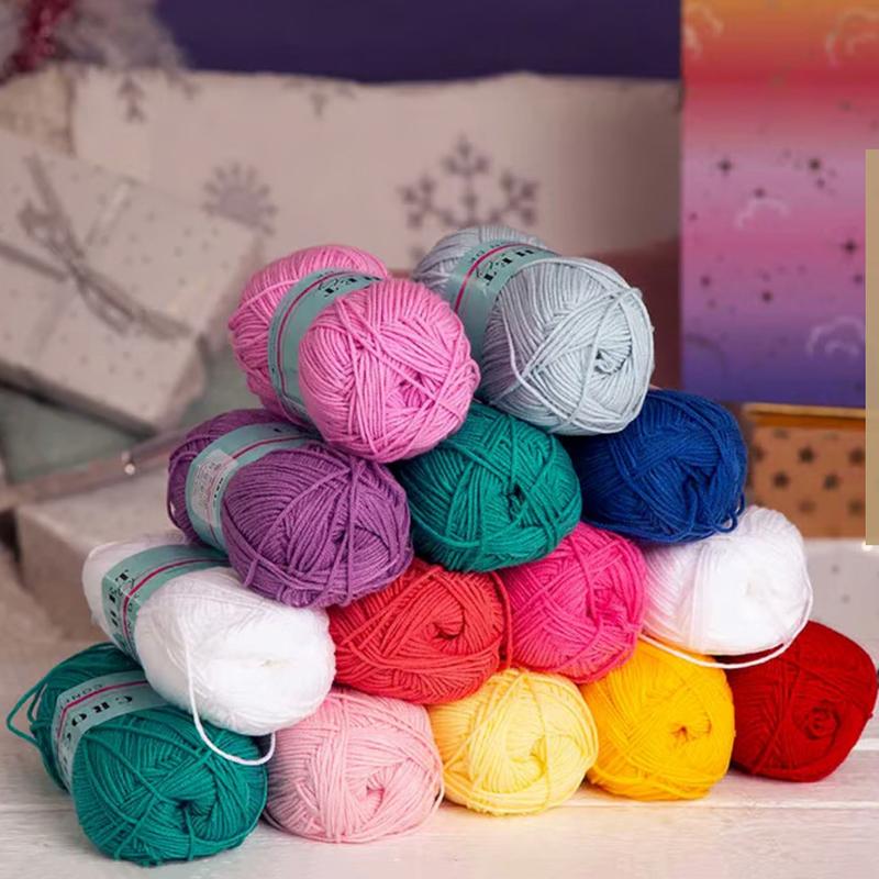 Crochet Society Advent Calendar 2025, 24-Day Yarn And Crochet Surprise Box With Hooks, Accessories & Patterns