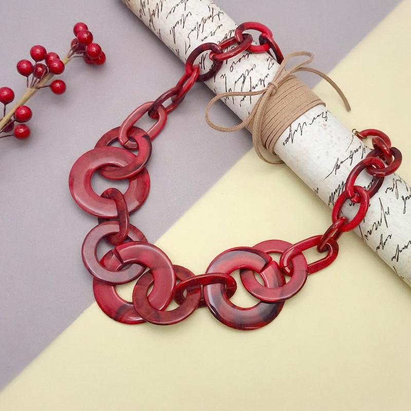 Acrylic Statement Pendant Necklace for Women Modern Geometric Vintage Accessories
