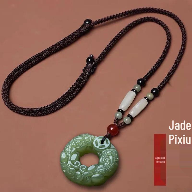 Collana Pendente Unisex Pixiu in Giada Antica - Accessorio Versatile di Alta Gamma Retro per Catena di Maglione