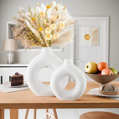 Weiße Donut-Vase Hohlplastikvase für Blumen Minimalistisch Boho ins Stil Moderne Wohnkultur für Hochzeit Abendessen Tisch Party