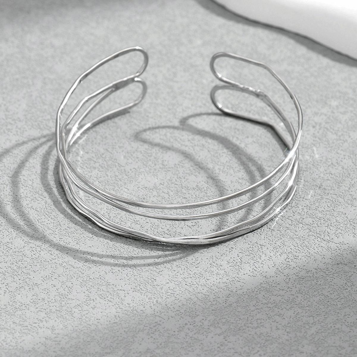 

Европейский и американский многослойный регулируемый браслет с перекрестным плетением: Минималистичный, Дизайн в стиле легкой роскоши