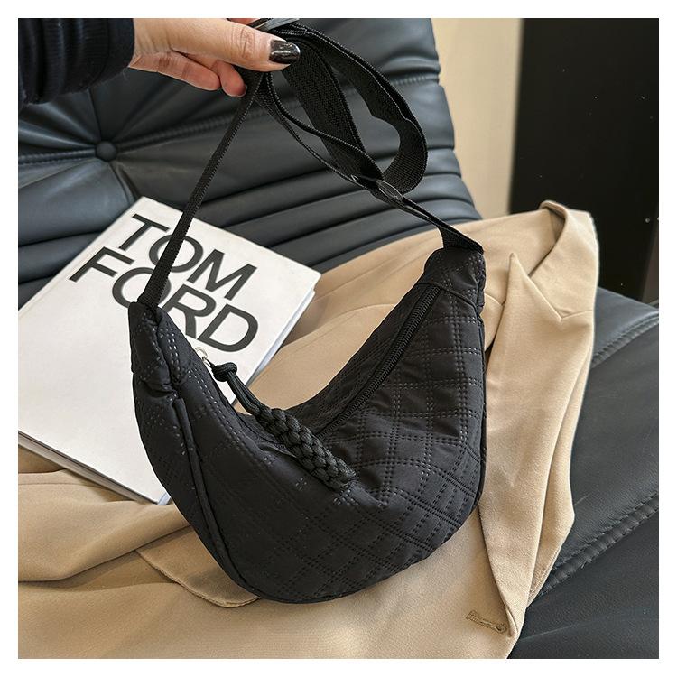 Women's New Shoulder Crossbody Dumpling Bag Large Capacity Tote Bag Solid Color Casual Versatile Nylon Fabric Bag Trendy