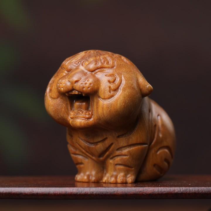 Burl Wood Carving: Fierce Tiger Ornament - Solid Wood Animal Figurine for Home or Car Decor