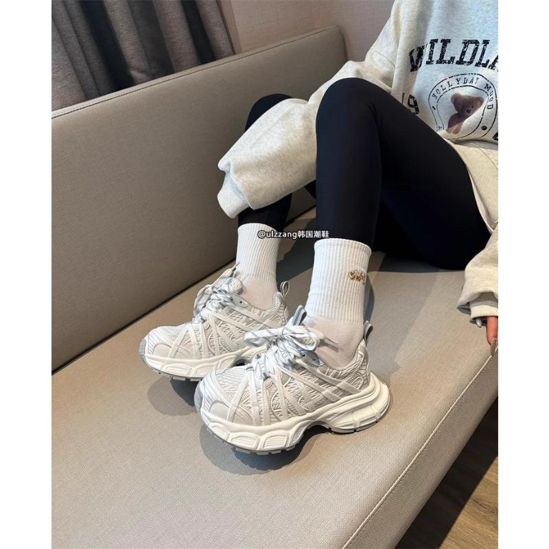 Zapatos de mujer con suela gruesa, nuevos, de malla transpirable, informales, deportivos y con aumento de altura.