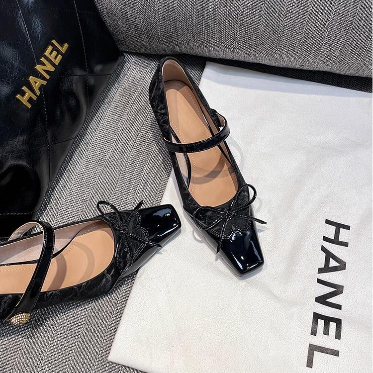 

Red Mary Jane shoes square head thick heel retro high heels with elegant one-word strap single shoes women s spring new models 34 бордовый